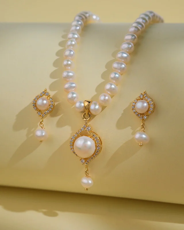 Personalized diamond necklaces for women -Simple Pearl Necklace Sets