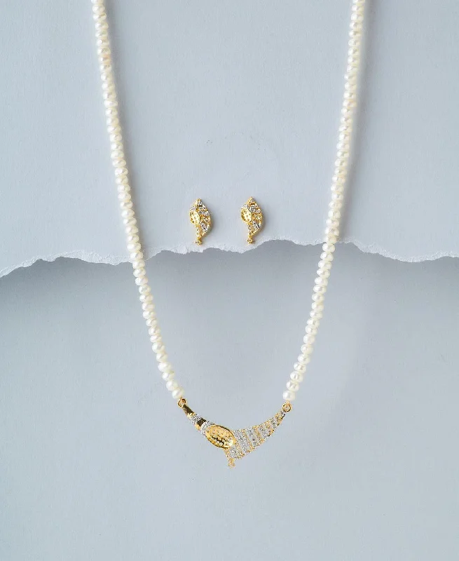 Crystal necklaces for women -Trendy Pearl Necklace Set