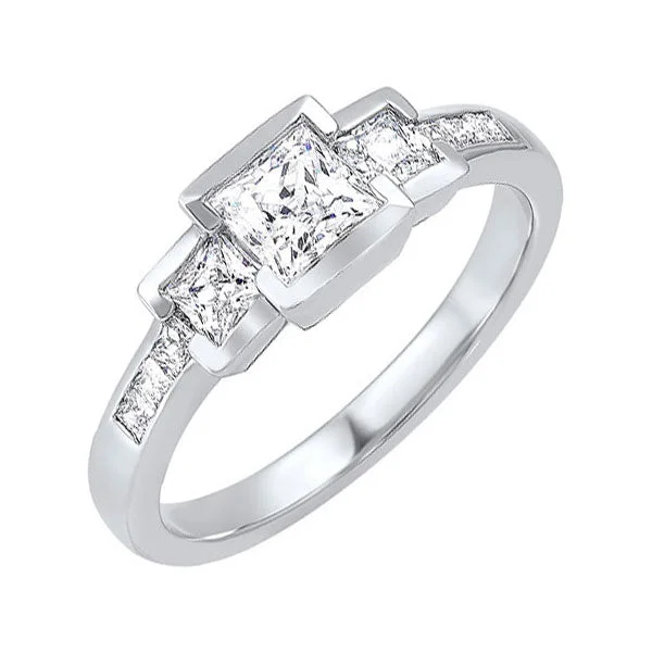 Women classic rings -14Kt White Gold Diamond (1 1/2Ctw) Ring