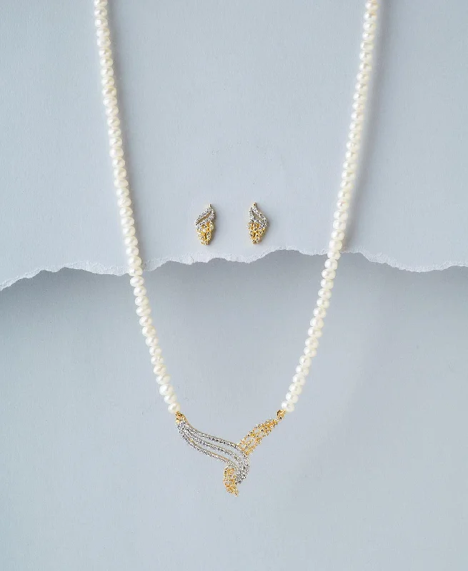 Elegant necklaces for women -Trendy Pearl Necklace Set