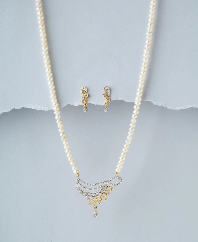 Birthstone charm necklaces for women -Traditional Pearl Necklace Set