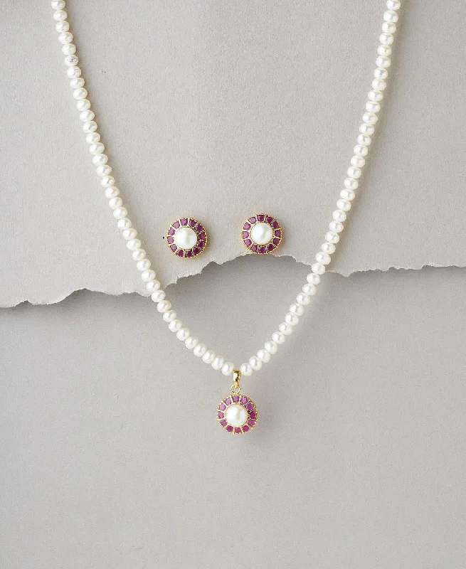 Trendy crystal necklaces for women -Trendy Pearl Necklace Set