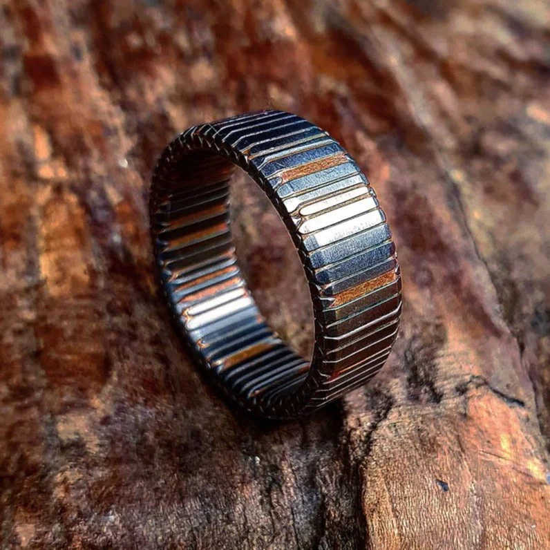 Women chunky rings -Etched Superconductor Ring 2.0