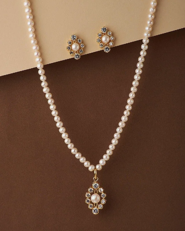 Gold-plated necklaces for women -Trendy Pearl Necklace Set