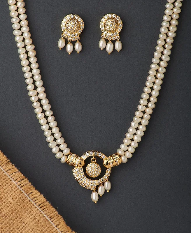 Retro-inspired necklaces for women -Traditional Pearl Necklace Set