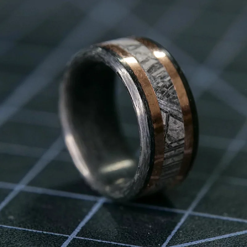 Women classic rings -Carbon Fiber, Gold, and Meteorite Ring