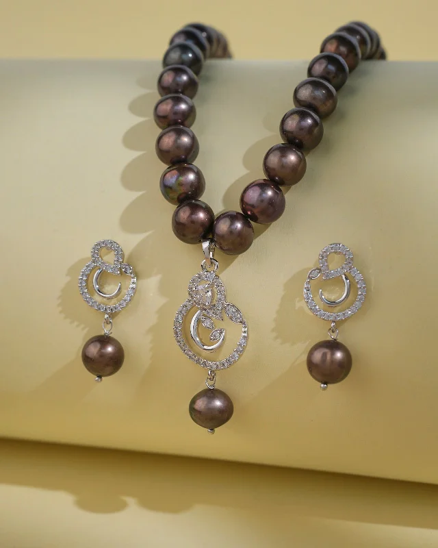 Layered necklaces for women -Trendy Pearl Necklace Sets