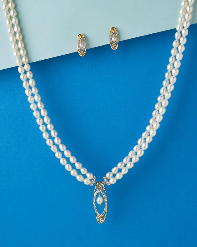 Geometric necklaces for women -The Ebullient  Pearl Necklace Set