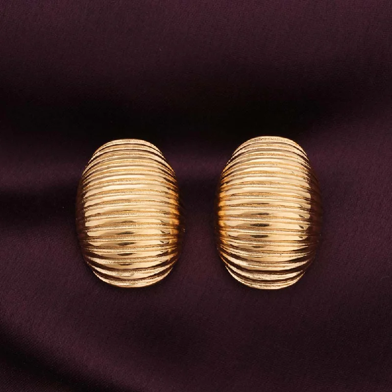 Women custom-made earrings -Elegant Golden Ribbed Oval Earrings