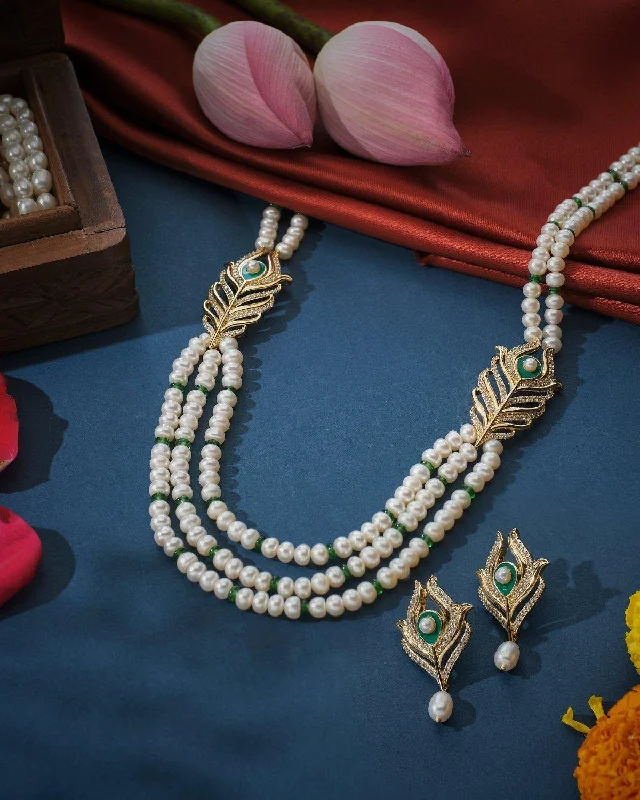 Everyday necklaces for women -The Gorgeous Krisna Ananta Necklace Set