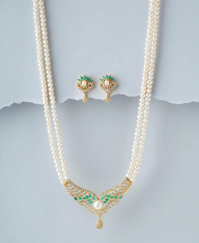 Custom birthstone necklaces for women -Traditional Pearl Necklace Set