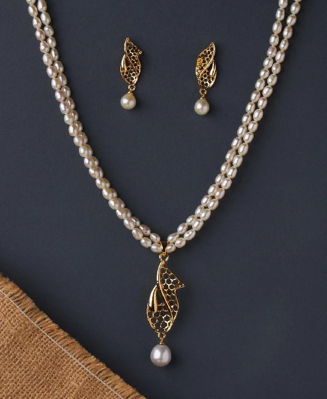 Charm and gemstone necklaces for women -Trendy Pearl Necklace Set