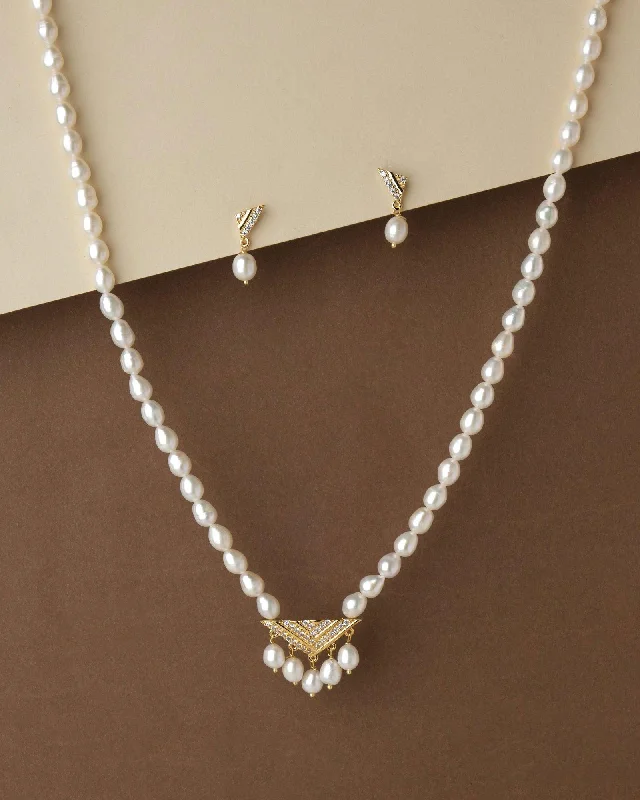 Infinity symbol necklaces for women -Trendy Pearl Necklace Set