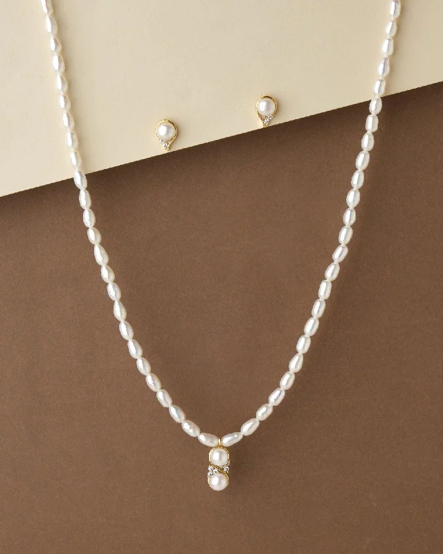 Gemstone charm necklaces for women -Simple Pearl Necklace Set